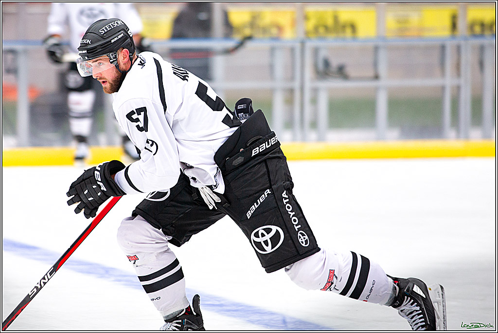 PENNY DEL; Koelner Haie Wintergame Training; Koeln, 02.12.2022